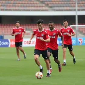 São Paulo treina no CT