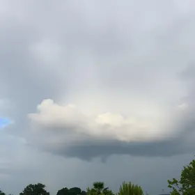 dia nublado em Cotia