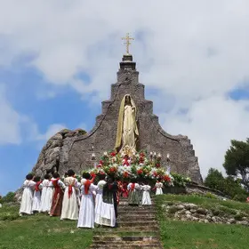 Nossa Senhora do Monte Serrate