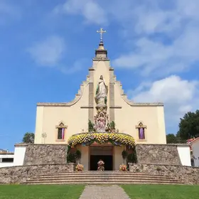 Nossa Senhora do Monte Serrate